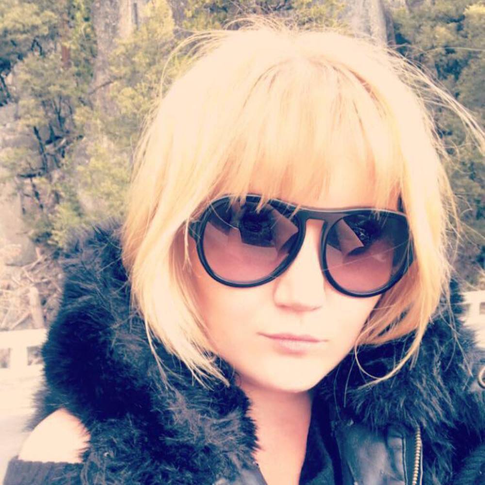 Meet your Posher, Eve